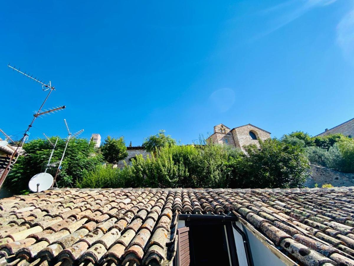 Hotel La Fortezza Assisi Exterior foto