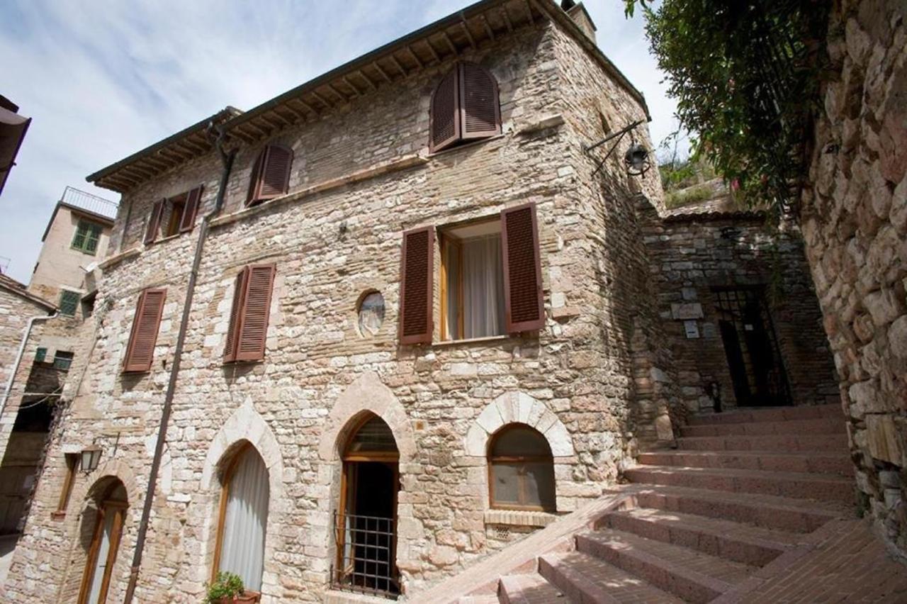 Hotel La Fortezza Assisi Exterior foto
